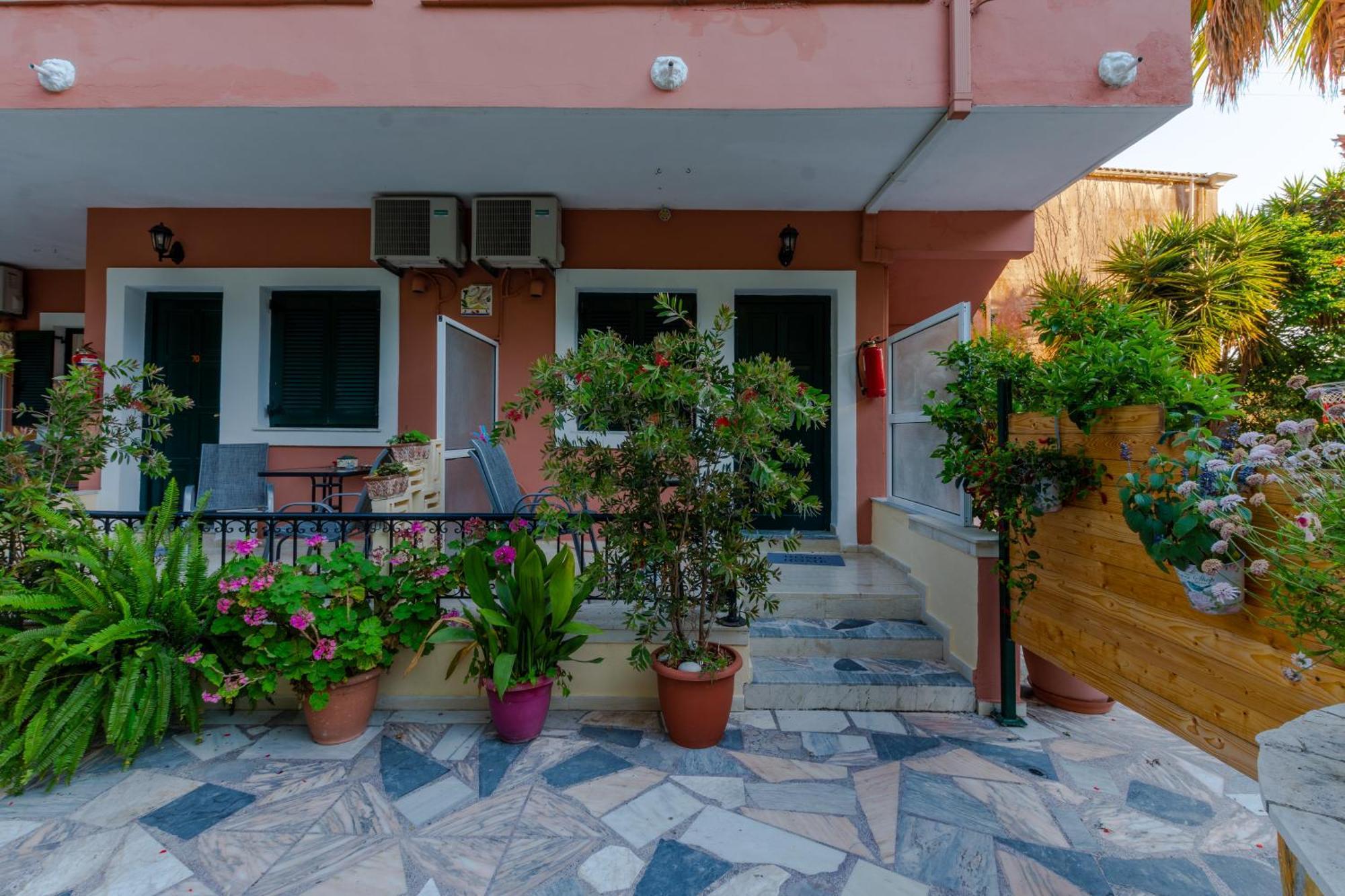 Almyra Apartments & Studios Agios Gordios  Exterior foto